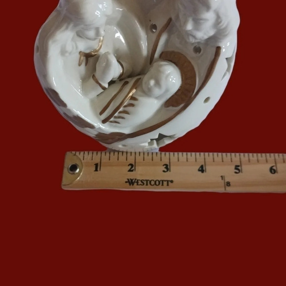 Scotts holy family tea light holder beige color and gold - Picture 8 of 8